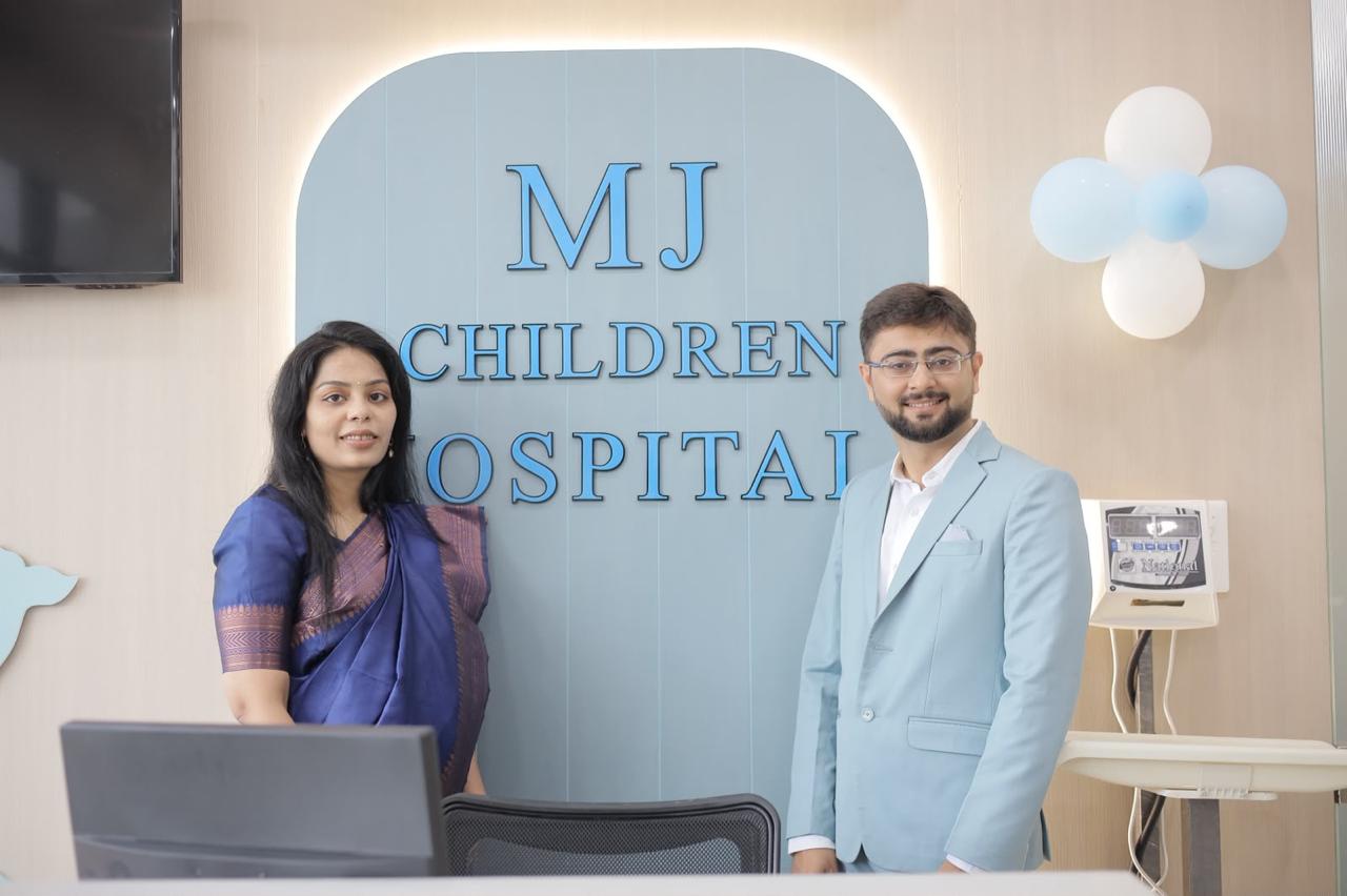 Dr. Manila Singhvi and Dr. Jigar Anadkat at reception